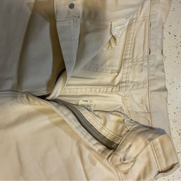 VTG. Lee Women's Straight Leg Jeans - Cream - Picture 5 of 7